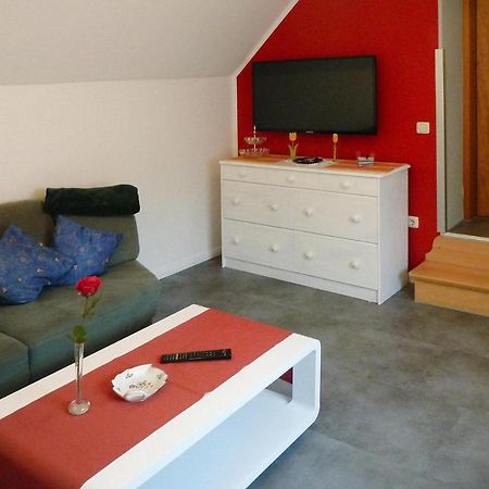 Holiday Apartment An Der Meisse, Bergen Bleckmar Eksteriør bilde