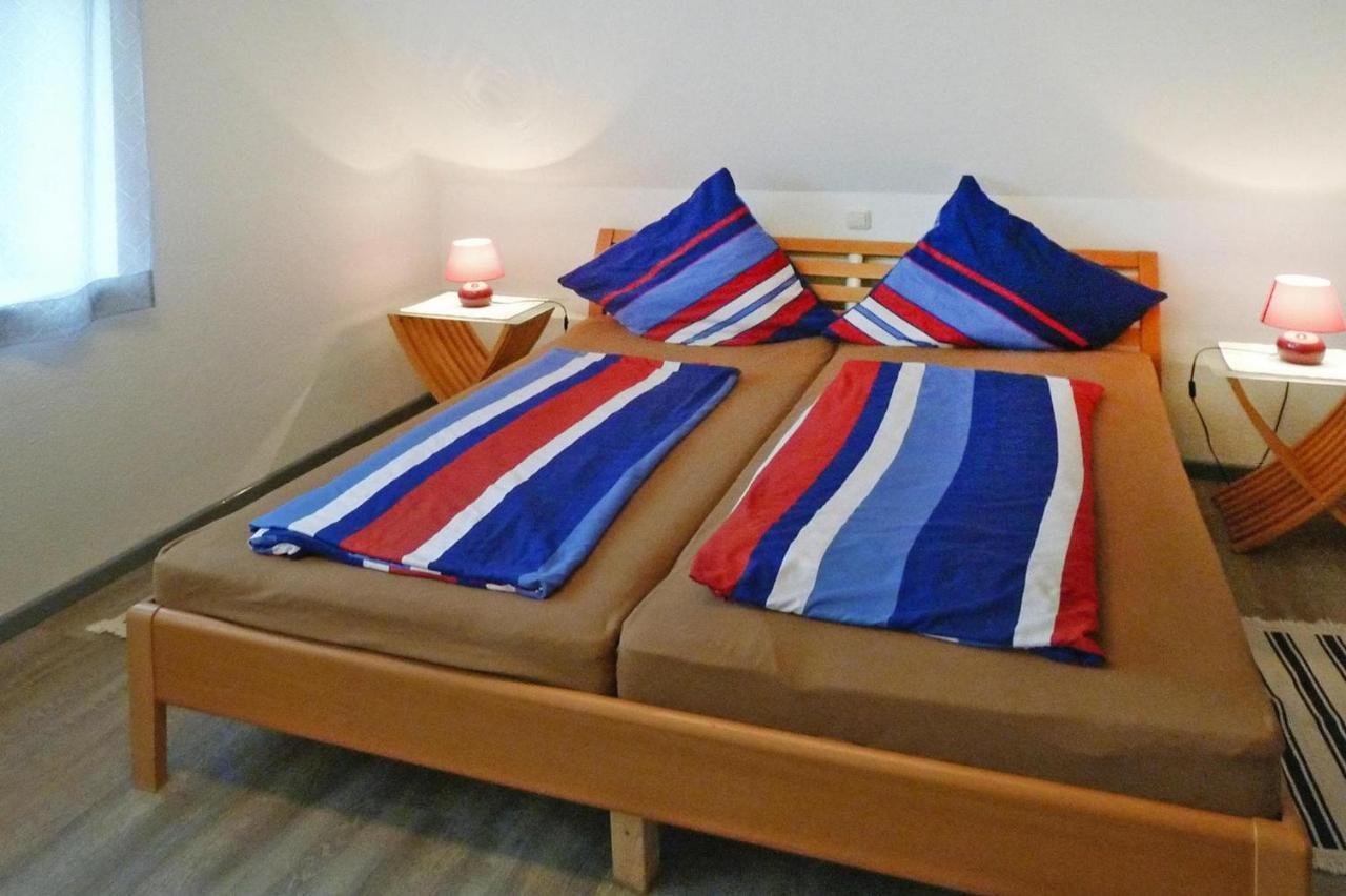 Holiday Apartment An Der Meisse, Bergen Bleckmar Eksteriør bilde