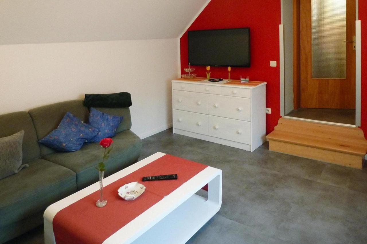 Holiday Apartment An Der Meisse, Bergen Bleckmar Eksteriør bilde